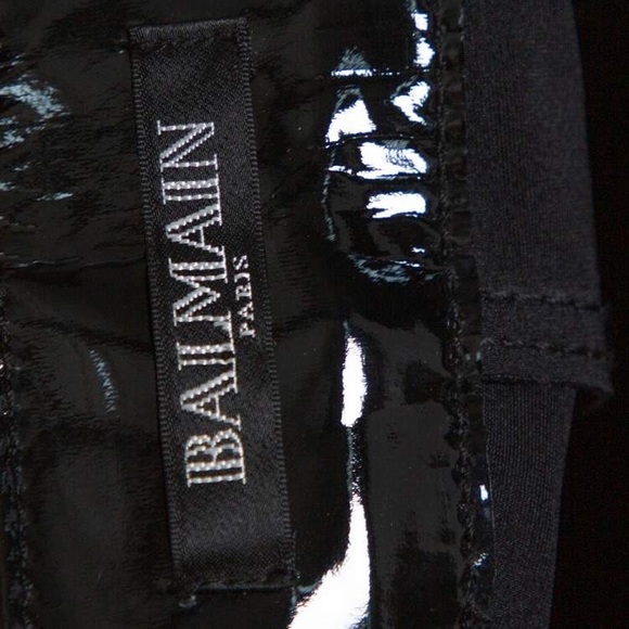 Balmain - Picture 2 of 6